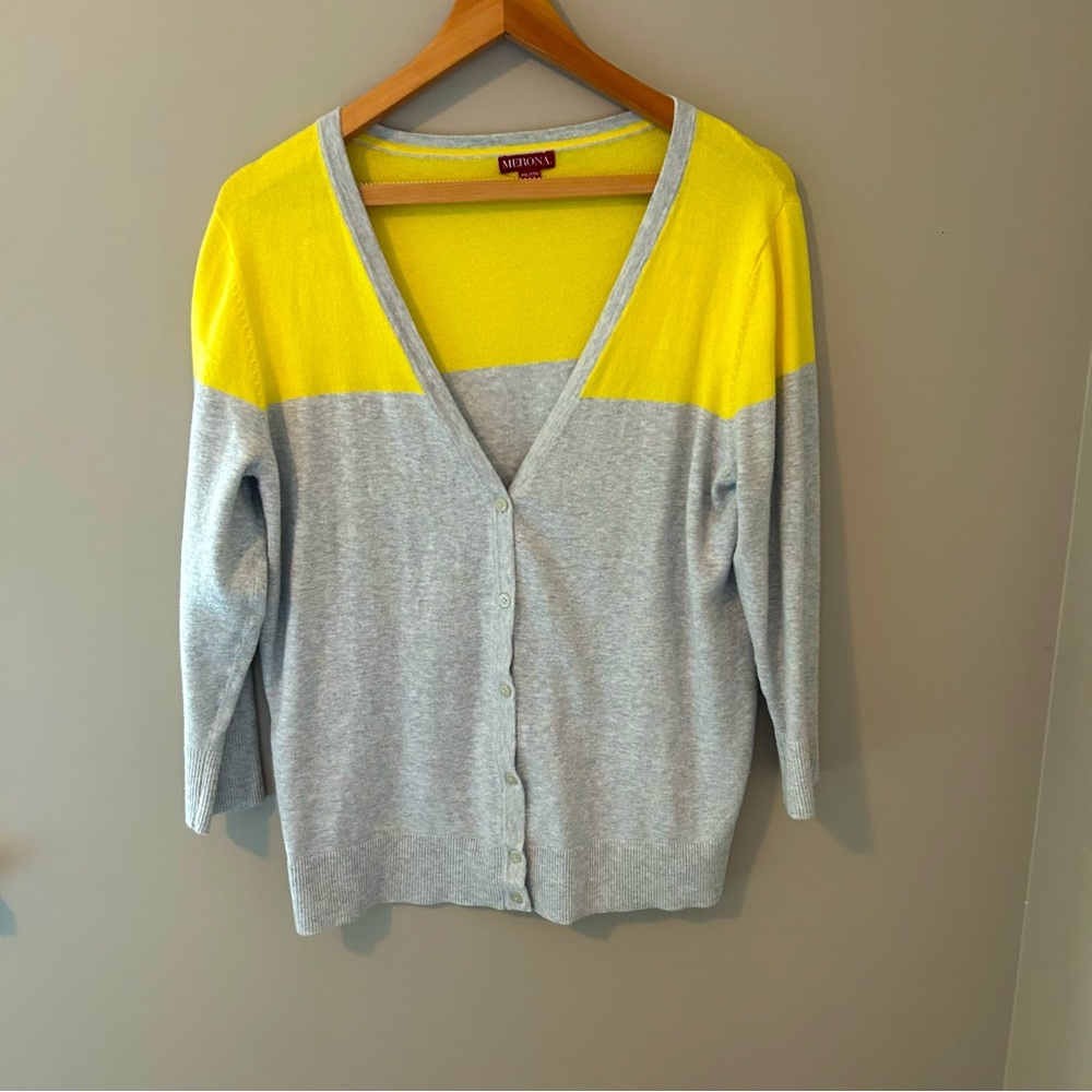 Lovely little yellow and grey button up sweater for spring time.  Size XXL